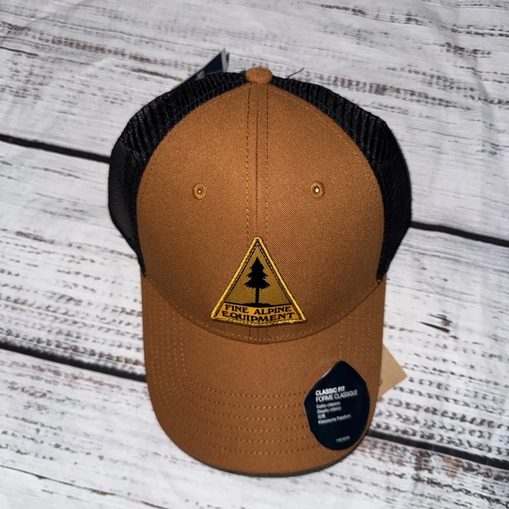 The North Face Graphic Mudder Trucker Burnt Umber Hat